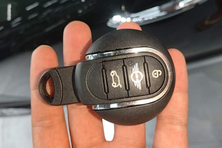 Used MINI Countryman 2017 1.5T COOPER ALL4 Vehicle Key