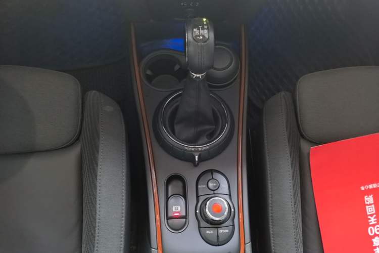 Used MINI Countryman 2017 1.5T COOPER ALL4 Gear Lever