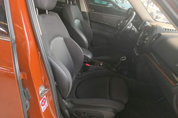Used MINI Countryman 2017 1.5T COOPER ALL4 Right Front Seat