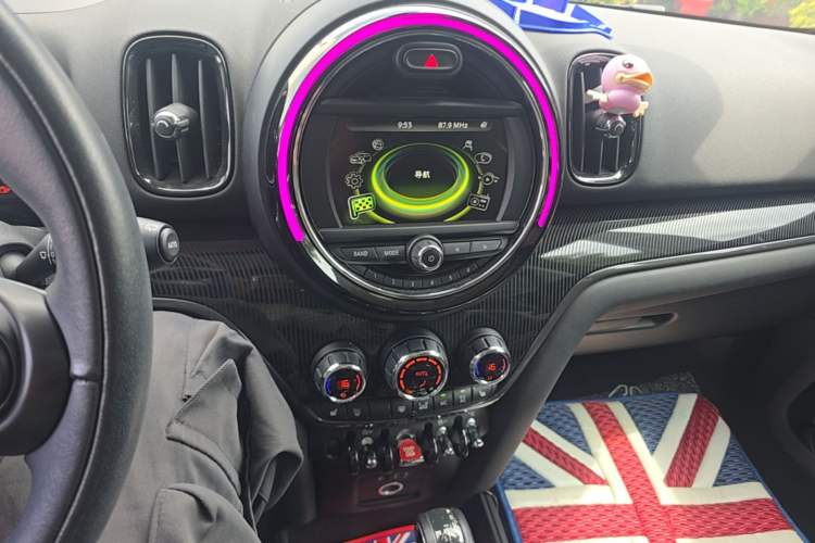 Used MINI Countryman 2017 1.5T COOPER ALL4 Explorer Audio And AC Panel