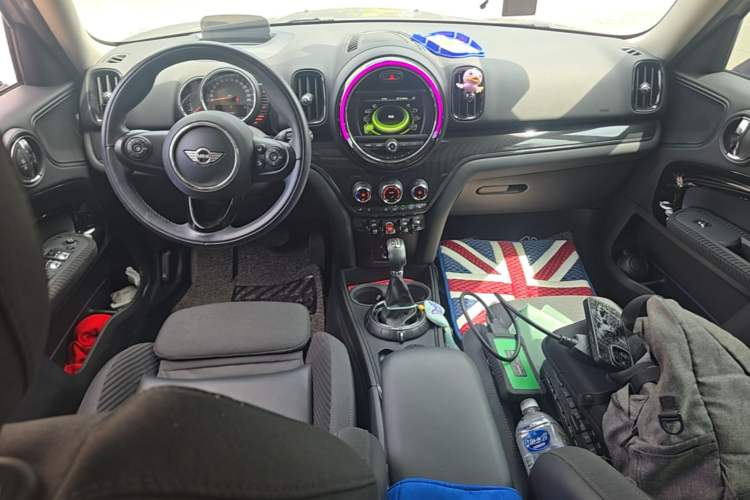 Used MINI Countryman 2017 1.5T COOPER ALL4 Explorer Center Console