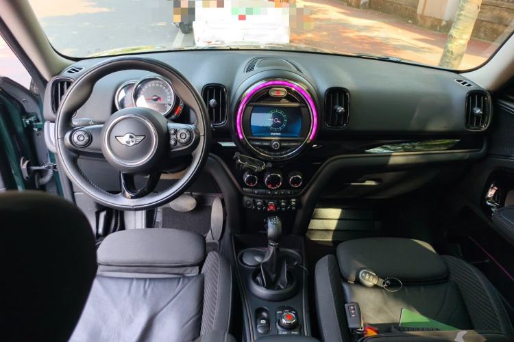 Used MINI Countryman 2017 2.0T COOPER S ALL4 Center Console