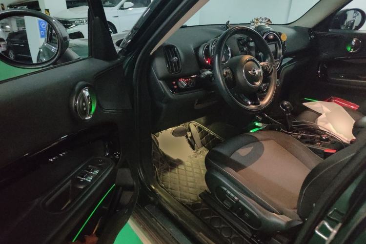Used MINI Countryman 2017 1.5T COOPER Driver Seat