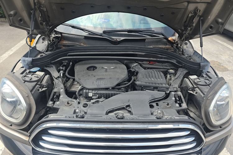 Used MINI Countryman 2017 1.5T COOPER ALL4 Explorer Engine Bay