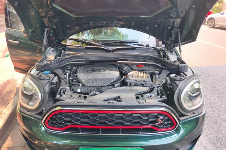Used MINI Countryman 2017 2.0T COOPER S ALL4 Engine Bay