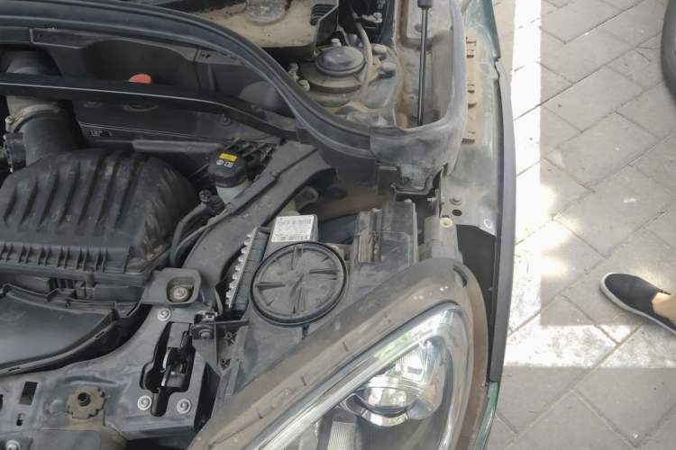 Used MINI Countryman 2017 1.5T COOPER Explorer Engine Bay Left