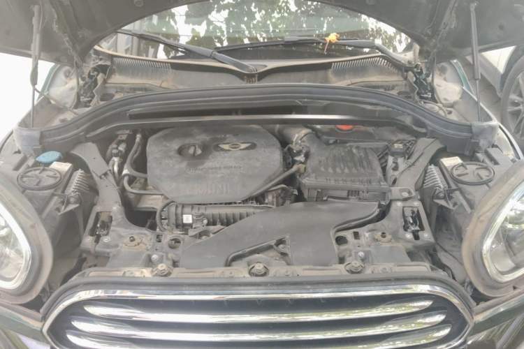 Used MINI Countryman 2017 1.5T COOPER Explorer Engine Bay