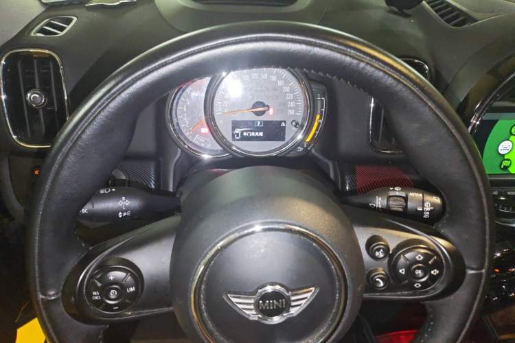 Used MINI Countryman 2017 2.0T COOPER S ALL4 Explorer Instrument Cluster