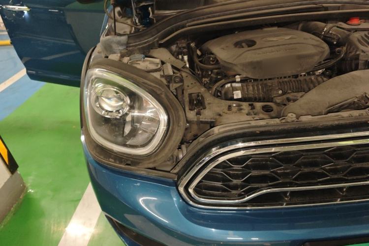 Used MINI Countryman 2017 2.0T COOPER S ALL4 Traveler Right Front Headlight