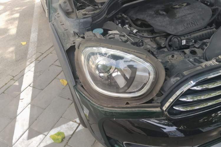 Used MINI Countryman 2017 1.5T COOPER Explorer Right Front Headlight