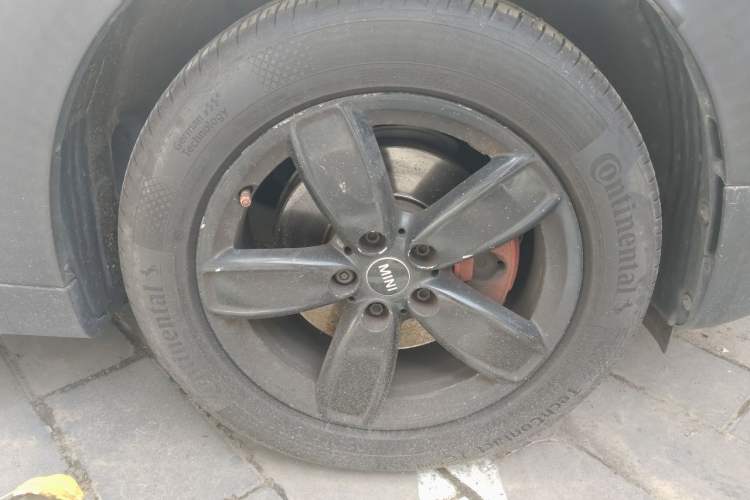 Used MINI Countryman 2017 1.5T COOPER Explorer Right Front Wheel Hub