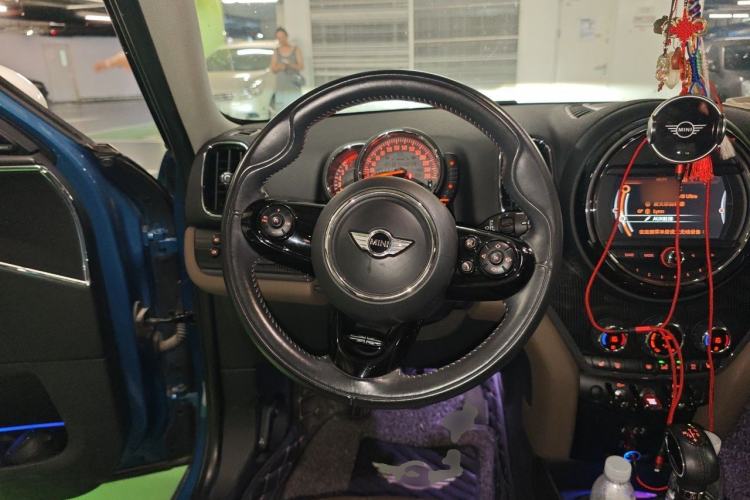 Used MINI Countryman 2017 2.0T COOPER S ALL4 Traveler Steering Wheel