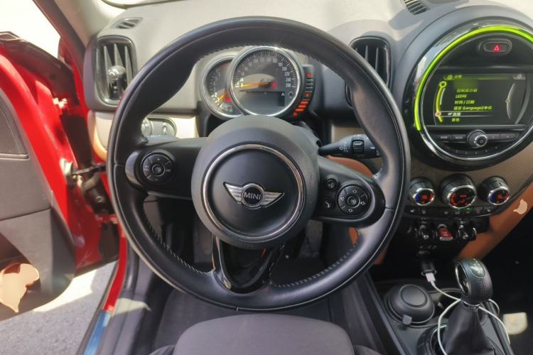 Used MINI Countryman 2017 1.5T COOPER ALL4 Traveler Steering Wheel