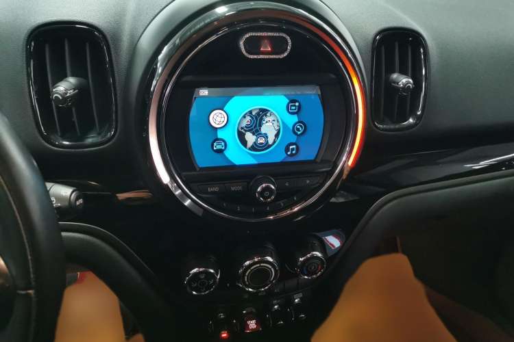 Used MINI Countryman 2017 1.5T COOPER Audio And AC Panel