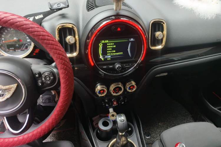 Used MINI Countryman 2017 1.5T COOPER ALL4 Audio And AC Panel