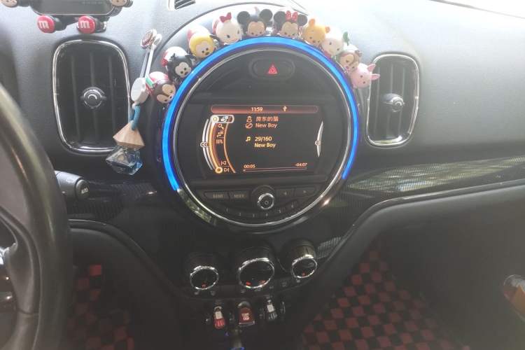 Used MINI Countryman 2017 2.0T COOPER S ALL4 Traveler Audio And AC Panel