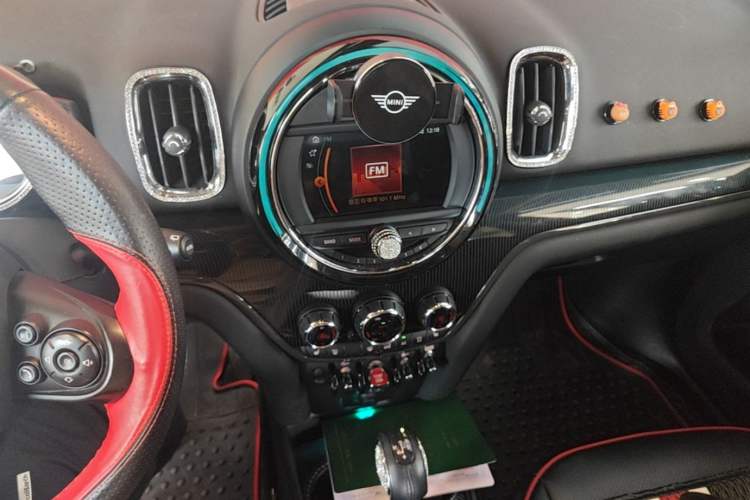 Used MINI Countryman 2017 1.5T COOPER Explorer Audio And AC Panel