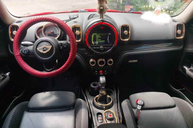 Used MINI Countryman 2017 1.5T COOPER ALL4 Center Console