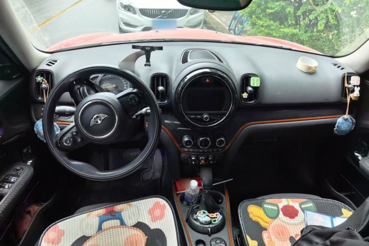 Used MINI Countryman 2017 1.5T COOPER ALL4 Center Console
