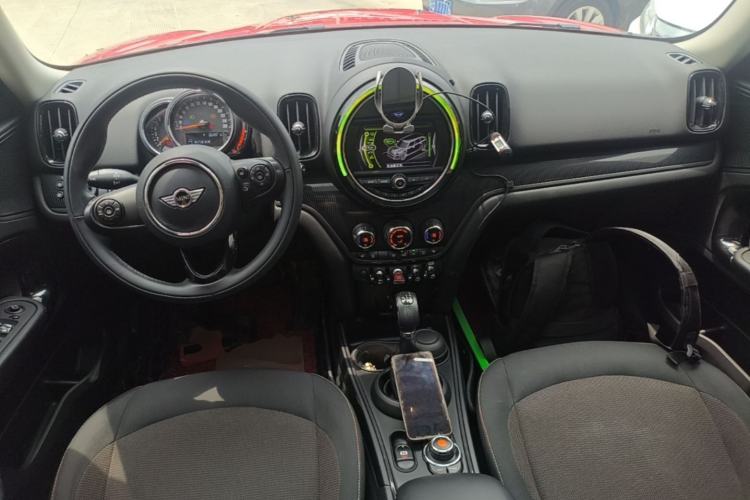 Used MINI Countryman 2017 1.5T COOPER Explorer Center Console