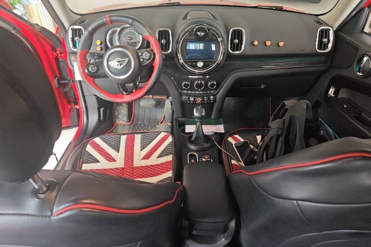 Used MINI Countryman 2017 1.5T COOPER Explorer Center Console