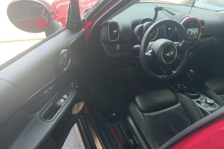 Used MINI Countryman 2017 2.0T COOPER S ALL4 Traveler Driver Seat