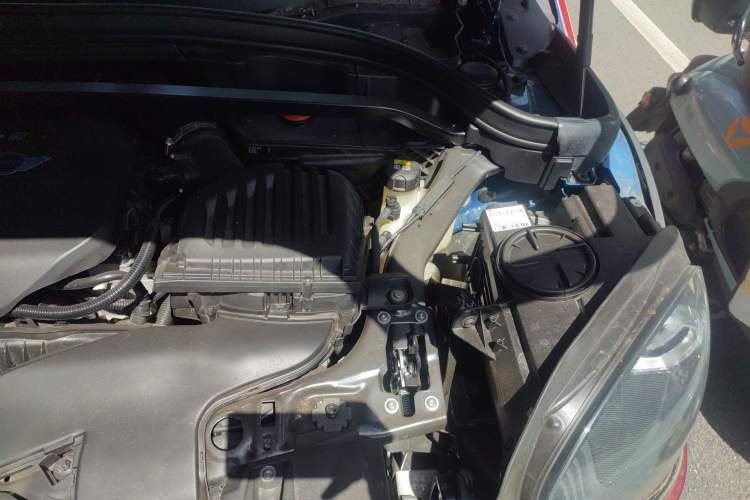 Used MINI Countryman 2017 1.5T COOPER Engine Bay Left