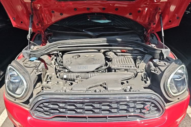 Used MINI Countryman 2017 2.0T COOPER S ALL4 Traveler Engine Bay