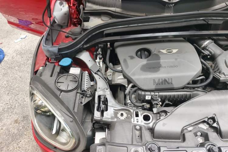 Used MINI Countryman 2017 1.5T COOPER ALL4 Engine Bay Right