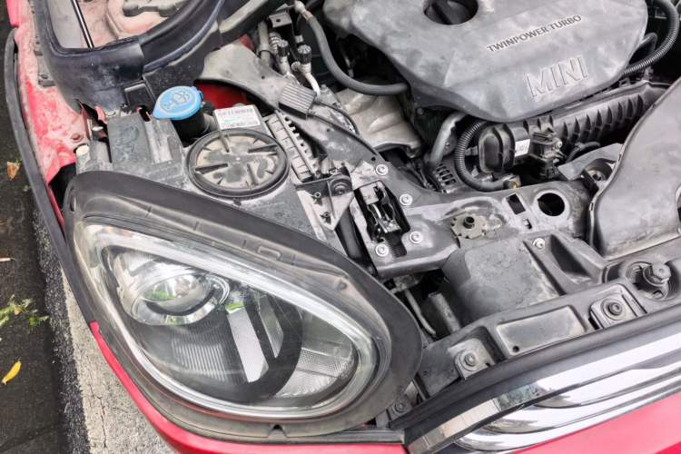 Used MINI Countryman 2017 1.5T COOPER ALL4 Engine Bay Right