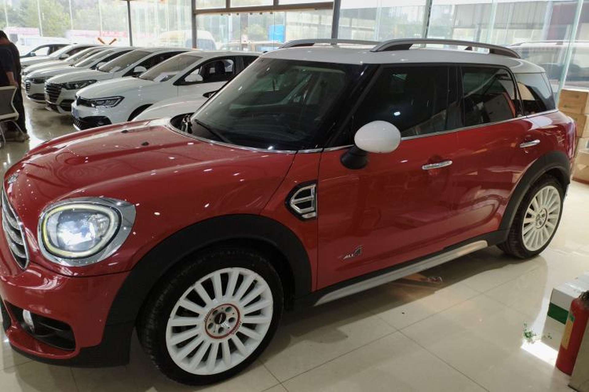 Used MINI Countryman 2017 1.5T COOPER ALL4 Very Holiday Edition Chili Red Exterior 3