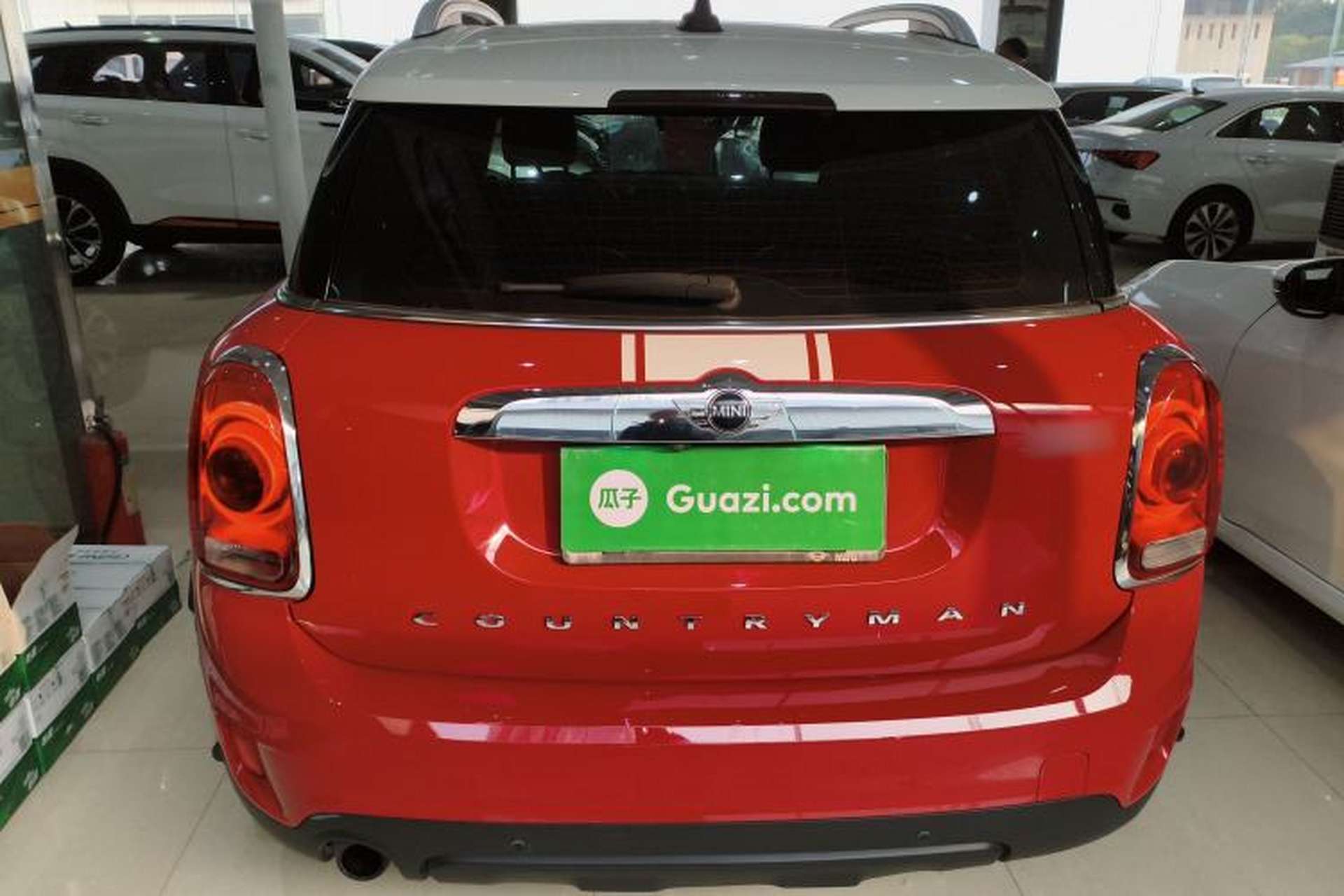 Used MINI Countryman 2017 1.5T COOPER ALL4 Very Holiday Edition Chili Red Exterior 4