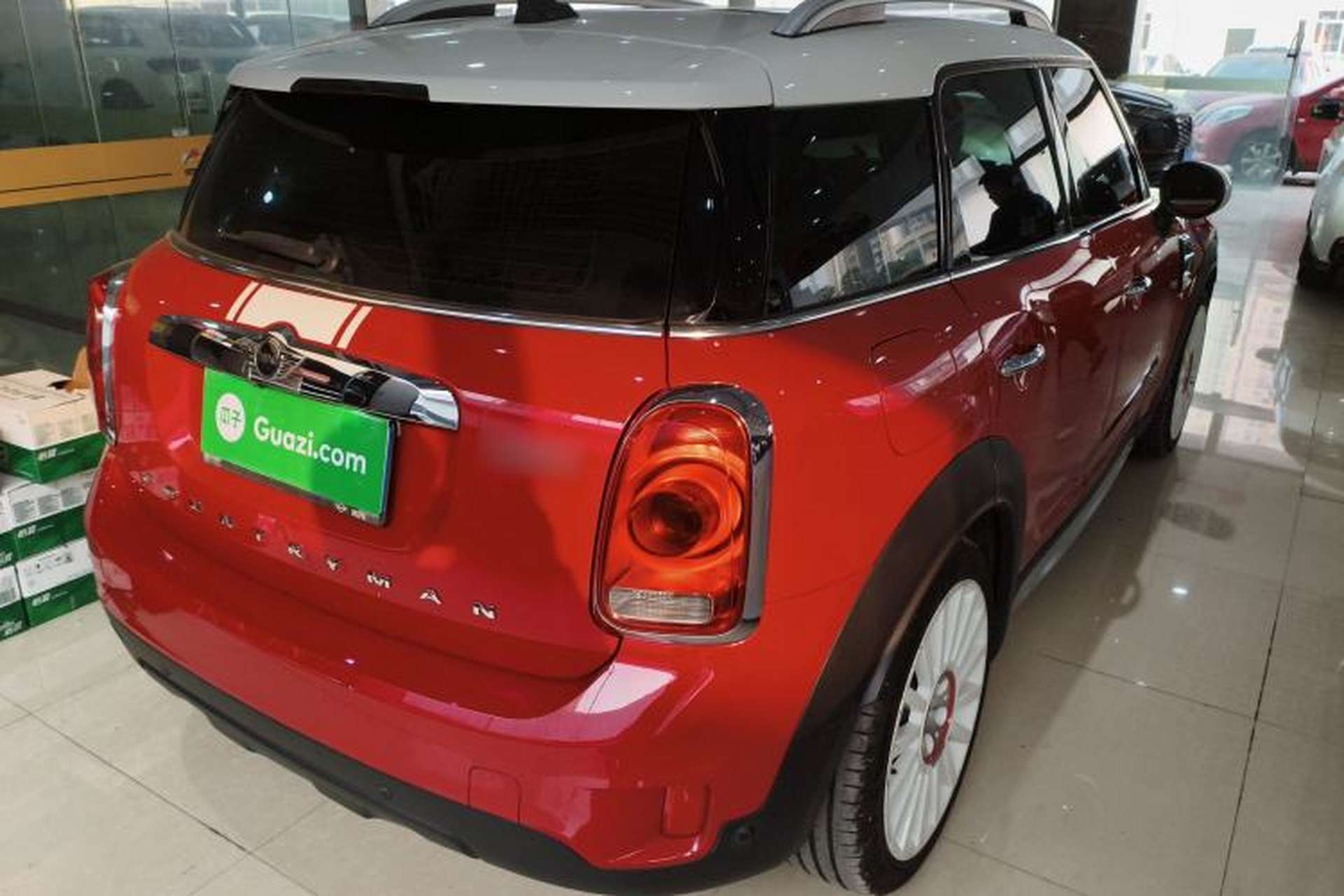 Used MINI Countryman 2017 1.5T COOPER ALL4 Very Holiday Edition Chili Red Exterior 5