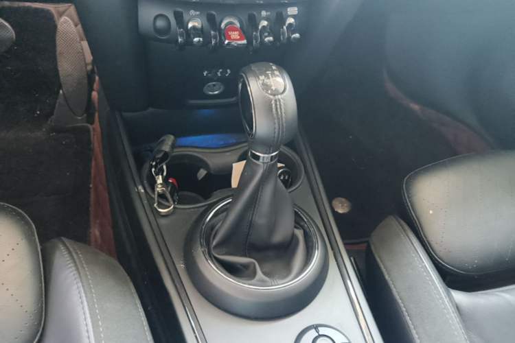 Used MINI Countryman 2017 2.0T COOPER S ALL4 Traveler Gear Lever