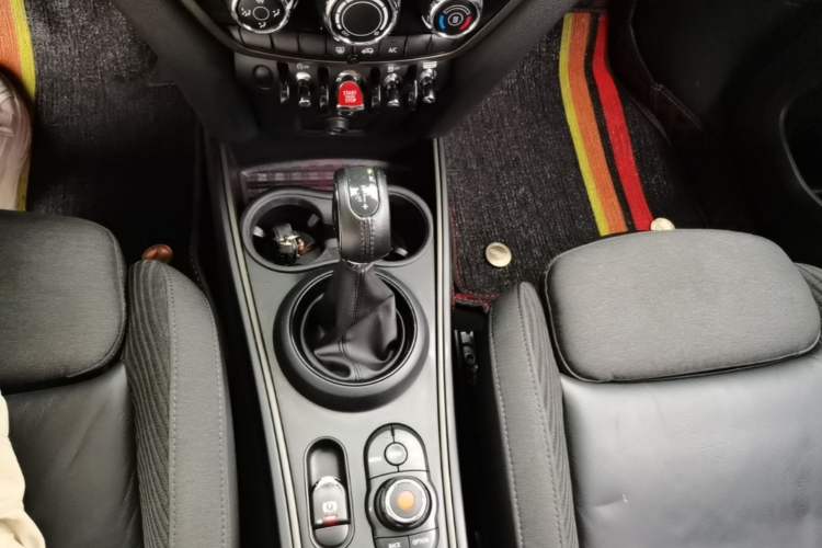 Used MINI Countryman 2017 1.5T COOPER ALL4 Gear Lever
