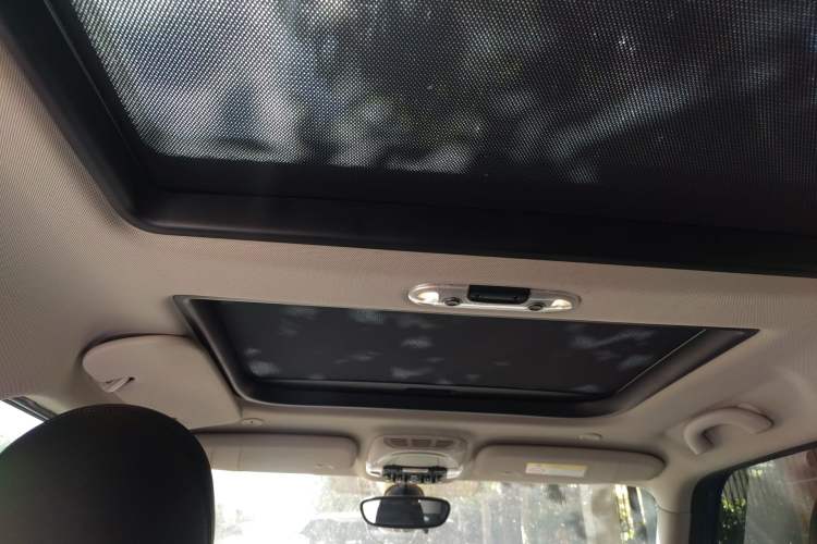 Used MINI Countryman 2017 1.5T COOPER Headliner