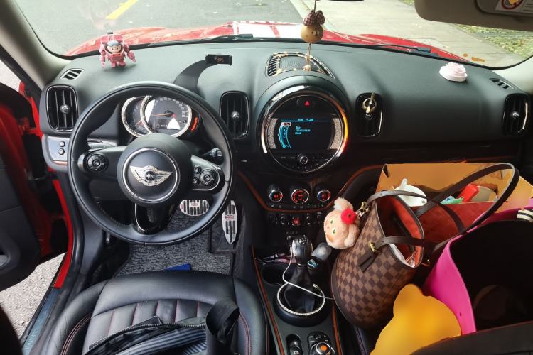 Used MINI Countryman 2017 1.5T COOPER Explorer Interior 2