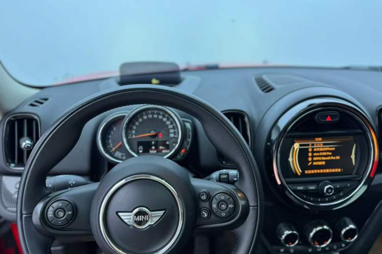 Used MINI Countryman 2017 1.5T COOPER ALL4 Explorer Interior 2