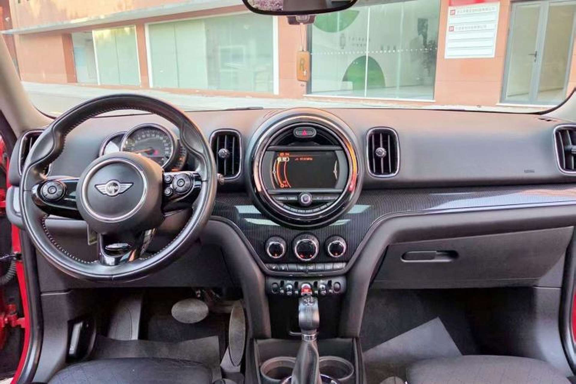 Used MINI Countryman 2017 2.0T COOPER S ALL4 Traveler Interior 3