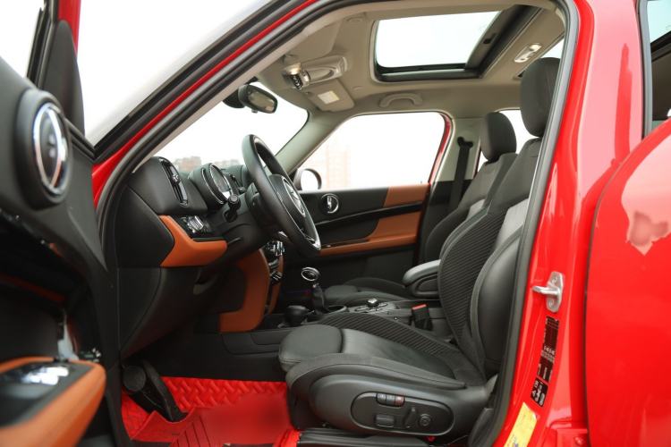 Used MINI Countryman 2017 1.5T COOPER ALL4 Interior 4