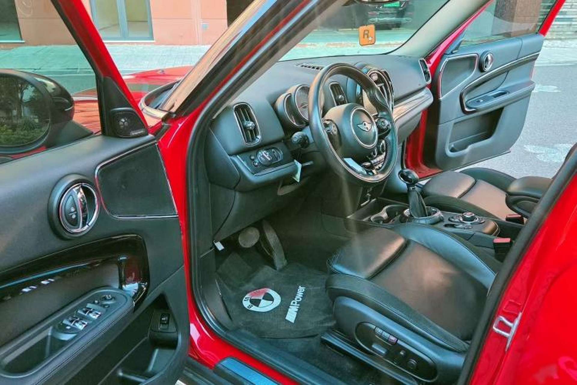 Used MINI Countryman 2017 2.0T COOPER S ALL4 Traveler Interior 4