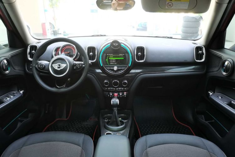 Used MINI Countryman 2017 1.5T COOPER Explorer Interior 5