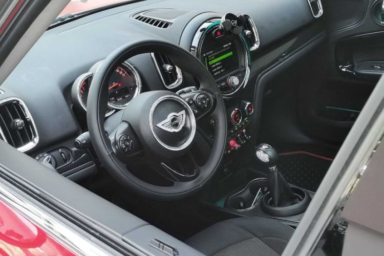 Used MINI Countryman 2017 1.5T COOPER Explorer Interior 6