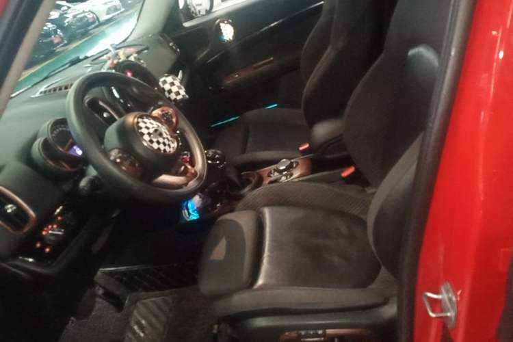 Used MINI Countryman 2017 1.5T COOPER ALL4 Left Front Seat