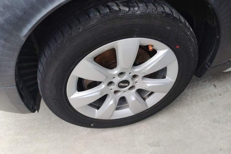 Used MINI Countryman 2017 1.5T COOPER ALL4 Left Front Wheel Hub