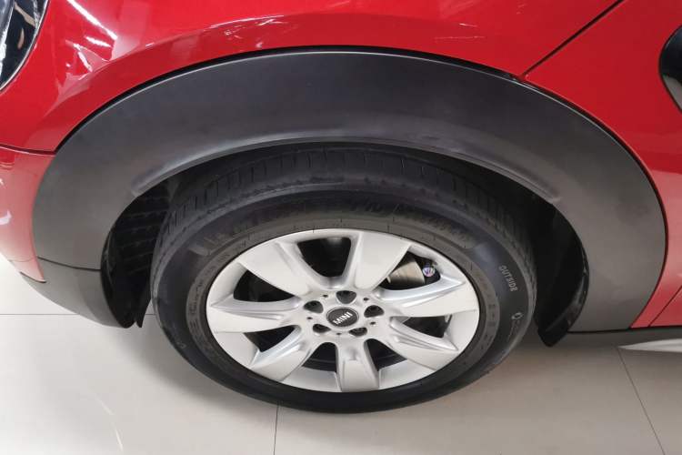 Used MINI Countryman 2017 1.5T COOPER Left Front Wheel Hub