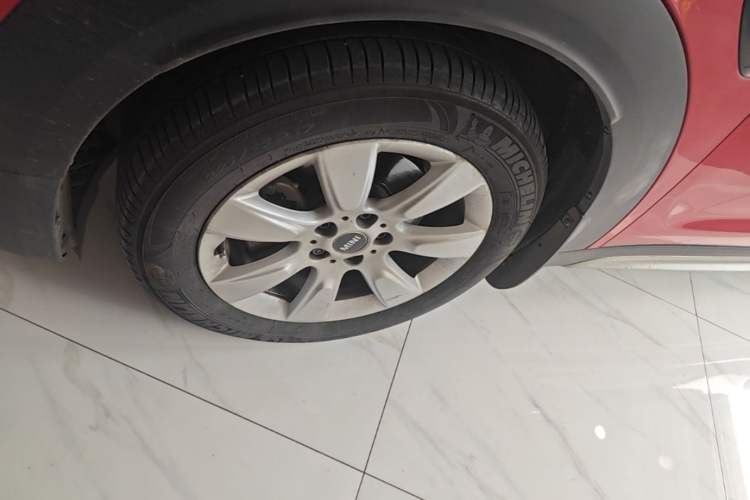 Used MINI Countryman 2017 1.5T COOPER Explorer Left Front Wheel Hub