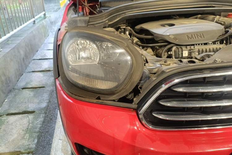 Used MINI Countryman 2017 1.5T COOPER ALL4 Right Front Headlight