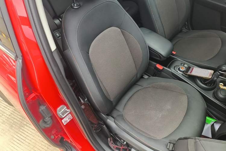 Used MINI Countryman 2017 1.5T COOPER Explorer Right Front Seat