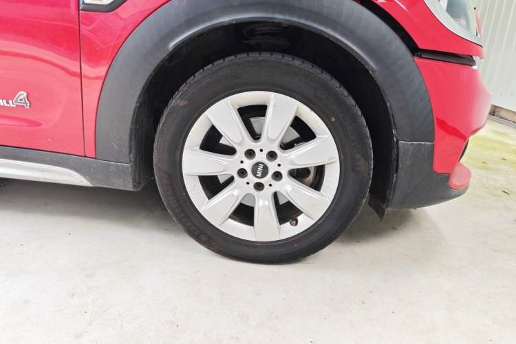 Used MINI Countryman 2017 1.5T COOPER ALL4 Right Front Wheel Hub
